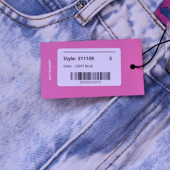 NWT‼️ Edikted Bondi Biker Jean Shorts - Picture 8 of 9